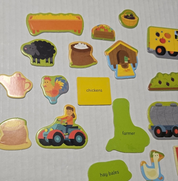 Priddy Books On The Farm Book with insert word and picture puzzle pieces - Picture 5 of 8